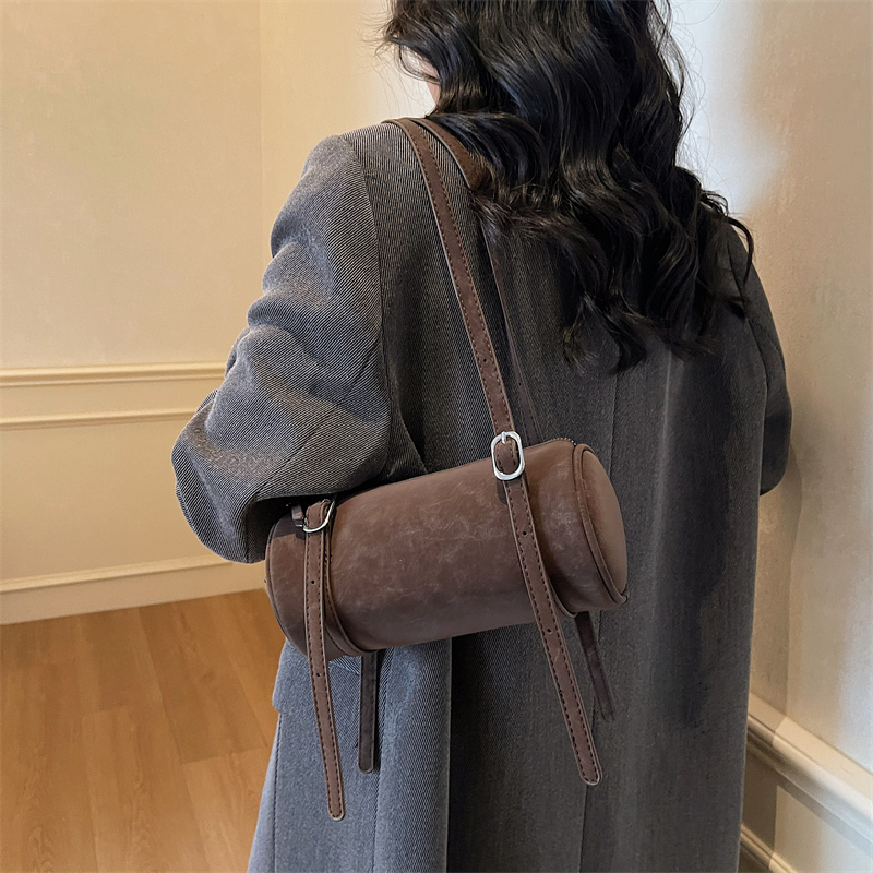 LEFTSIDE, bolso de hombro pequ - Luxury Bags Trend 2025 reseña y precio