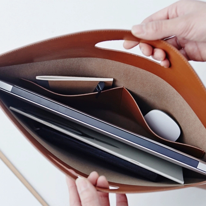 Bolso para portátil con inicia - Briefcase Leather Slim reseña y precio