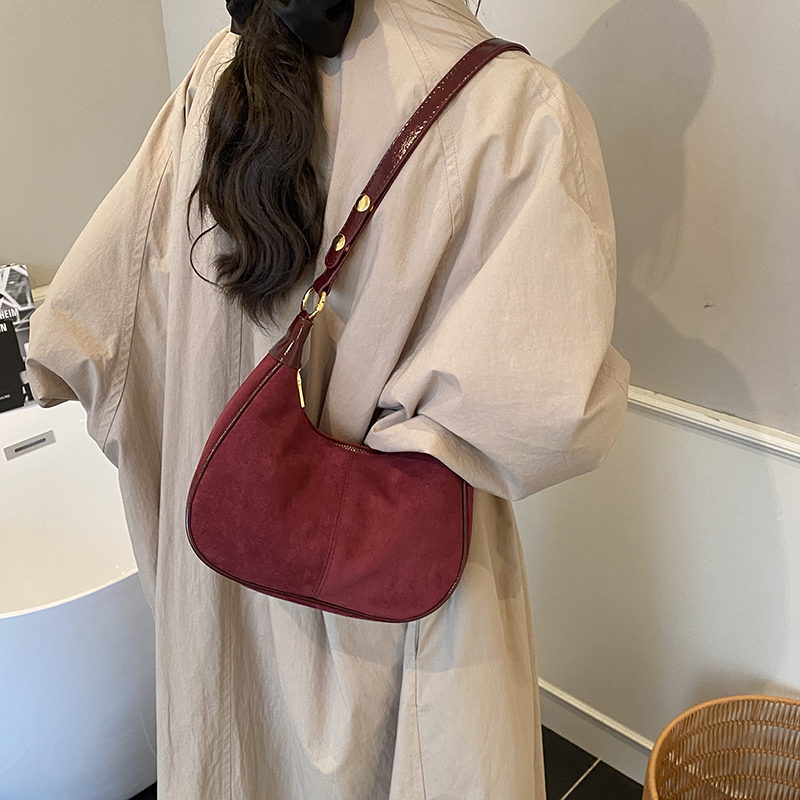 LEFTSIDE, bolso de hombro pequ - Luxury Bags Trend 2025 reseña y precio