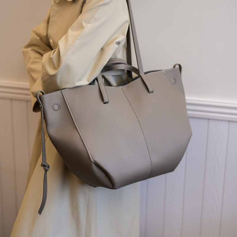 Bolsos de mano de cuero de gra - Luxury Bags Trend 2025 reseña y precio