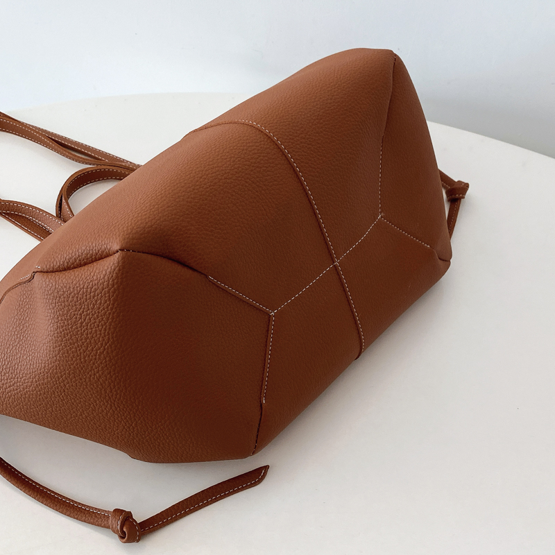 Bolsos de mano de cuero de gra - Luxury Bags Trend 2025 reseña y precio