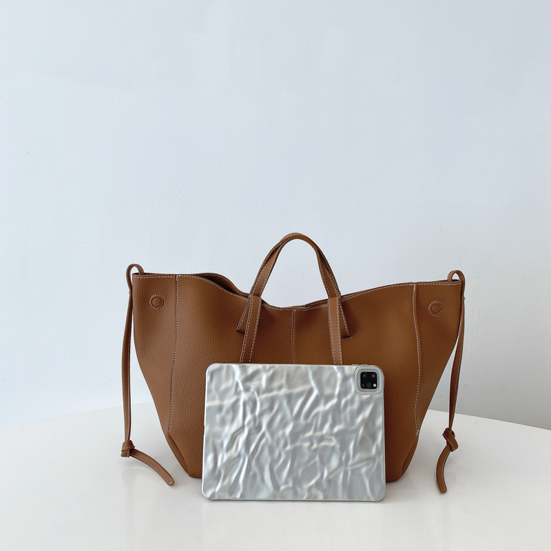 Bolsos de mano de cuero de gra - Luxury Bags Trend 2025 reseña y precio